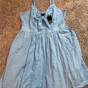 NWT LIGHT BLUE TORRID MINI EMBROIDERED CHALLIS TIE FRONT SKATER DRESS SIZE M/L
